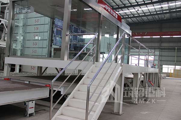 3、中央控制室（大图）